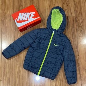 NIKE Hooded Puffer Coat In Gray with Lime Green Lining in Size 7